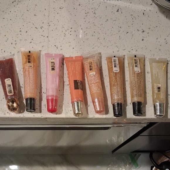 Shimmering Lip Gloss Collection - Pink, Nude, and Gold - Picture 1 of 2